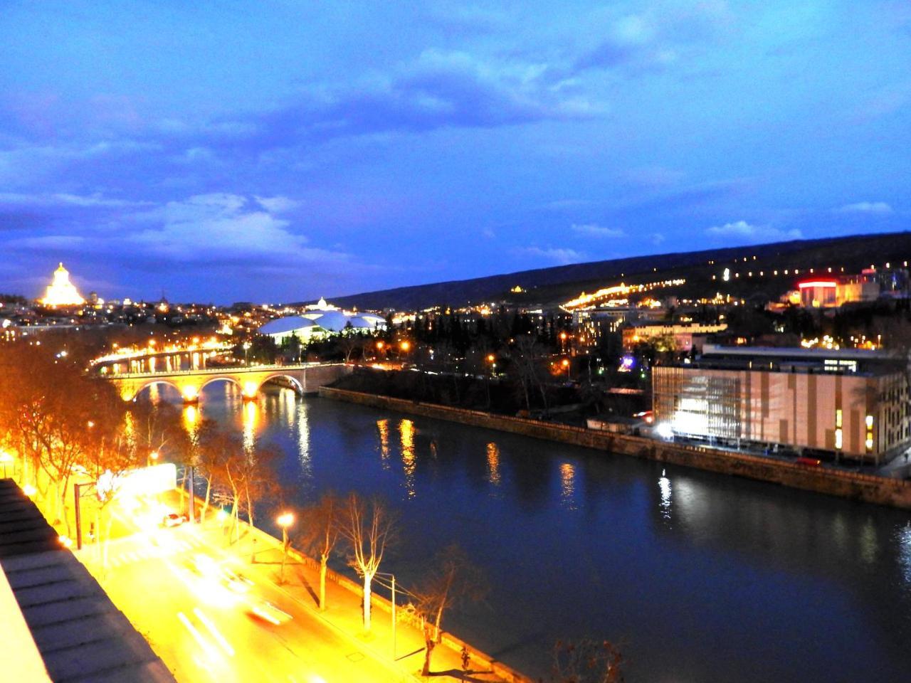 New Tbilisi Terrace Apartment ภายนอก รูปภาพ